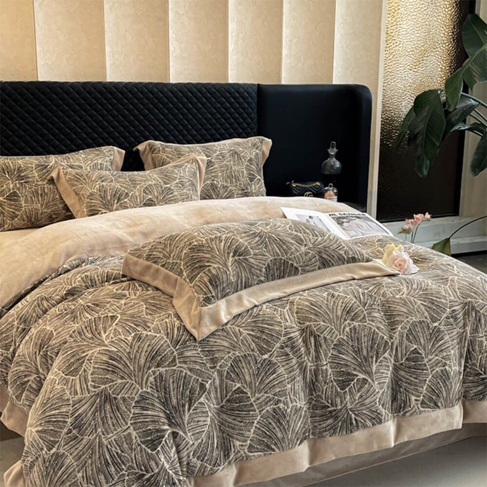 Ultra Soft Milk Velvet Non-Shedding Leaf Pattern Bed Sheet Set - Holidayae