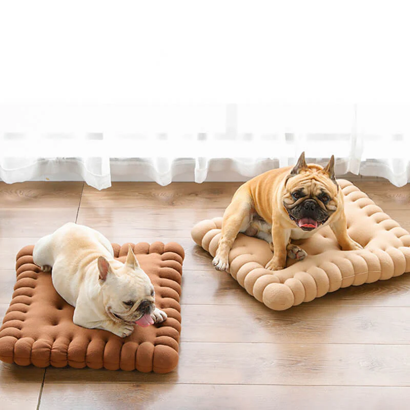 Biscuit Quilted Dog Bed - Holidayae