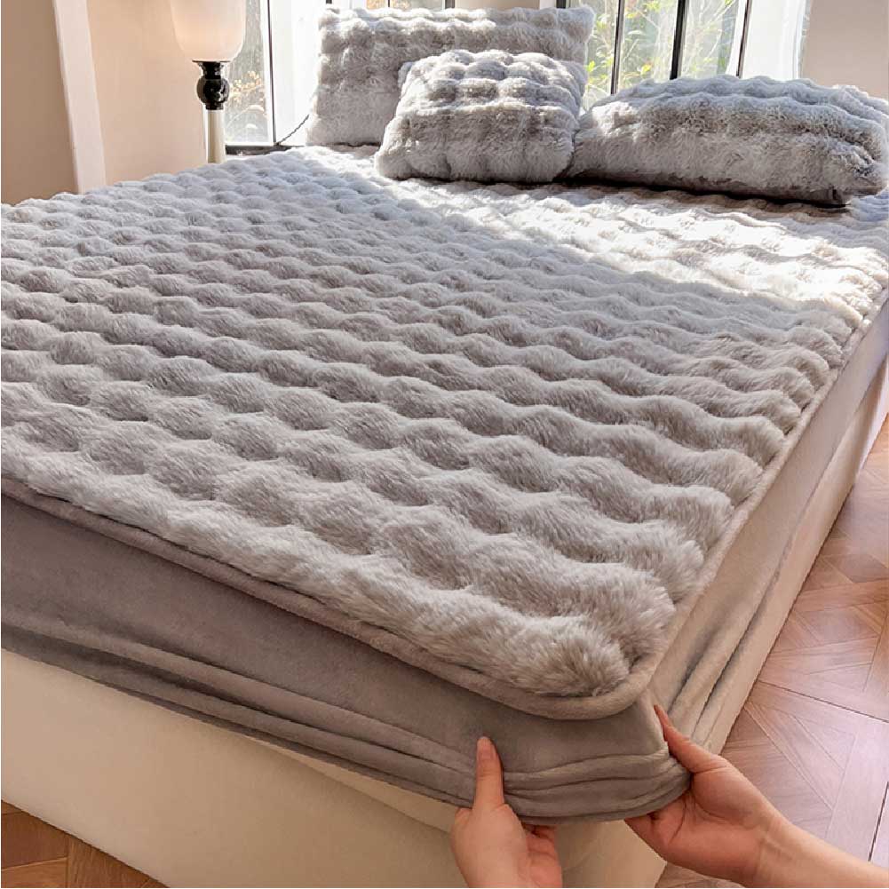 Plush Bubble Skin-Friendly Warm Fitted Sheet Mattress Cover - Holidayae
