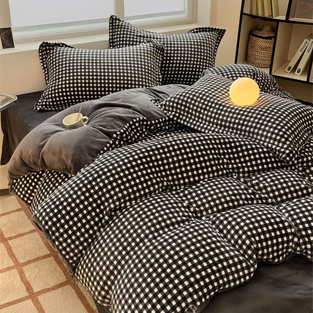 Anti-Static Cozy Plaid Milk Velvet Bed Sheet Set - Holidayae