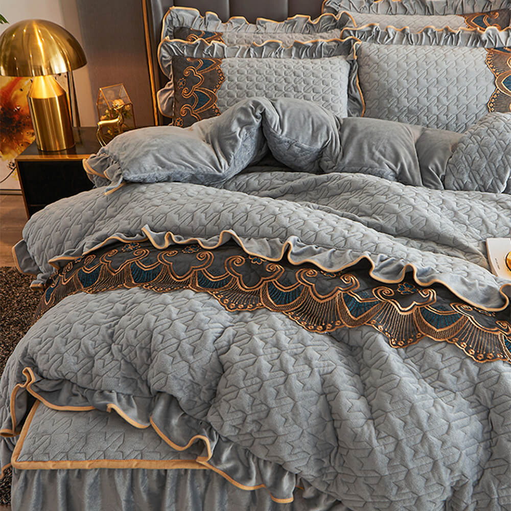 Luxurious Crystal Velvet Embroidered Non-Slip Bed Sheet Set with Bed Skirt - Holidayae