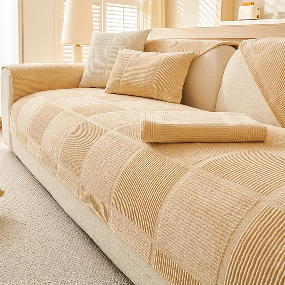 Plush Cream Geometric All Seasons Non-Slip Couch Cover - Holidayae