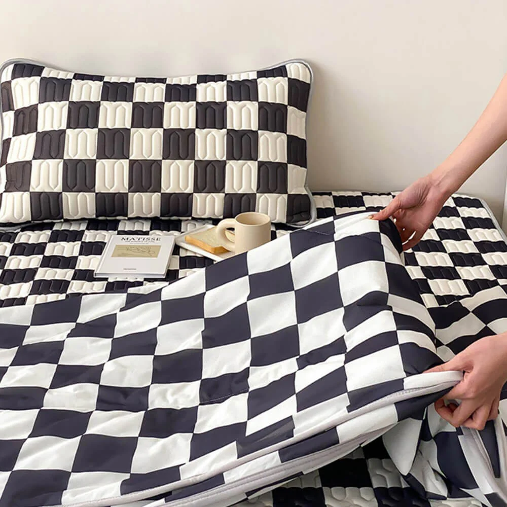 Checkerboard Latex Ice Silk Bedding Fitted Sheet Mattress Cover - Holidayae