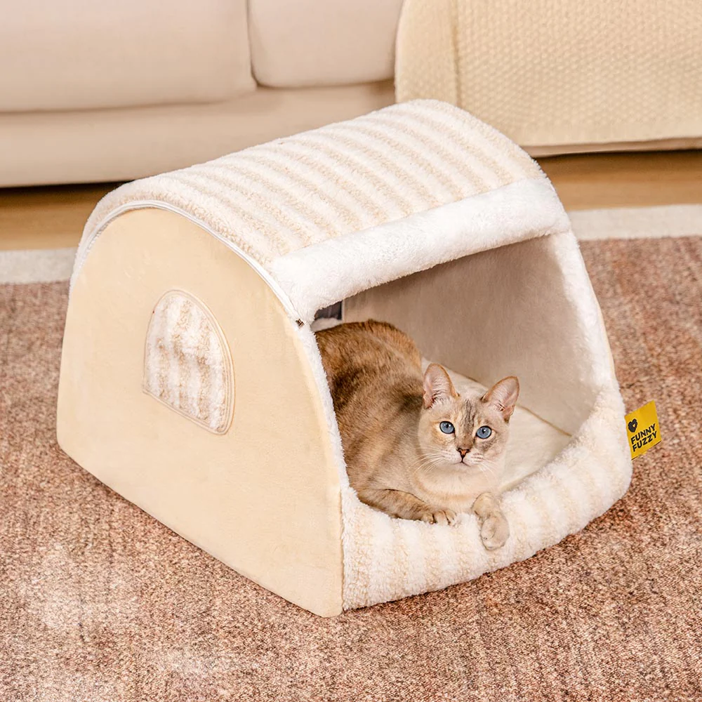 Striped Cozy Cat House - Cozy Retreat - Holidayae